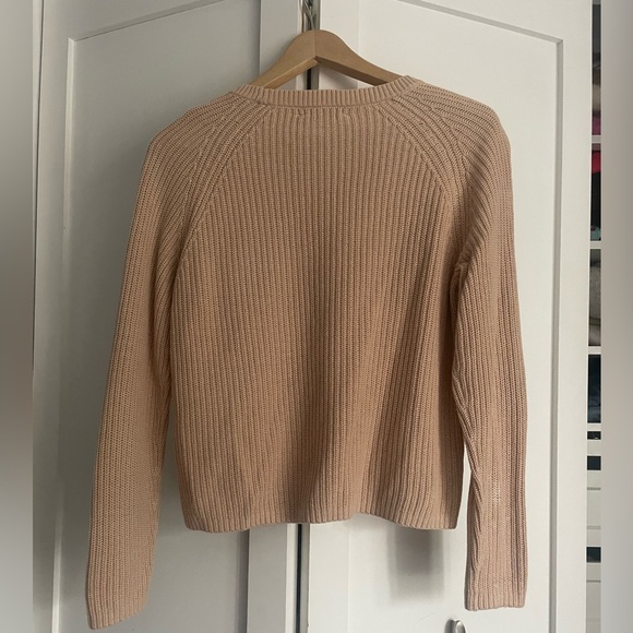 Lord & Taylor beige sweater. Size medium. - Picture 2 of 4